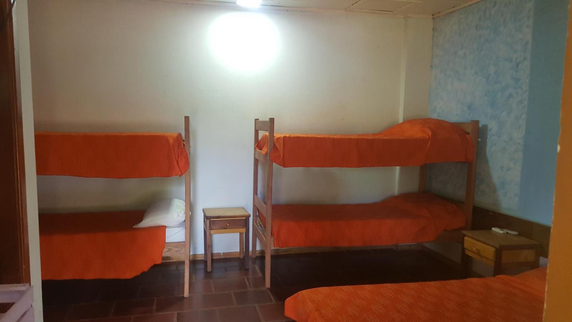 פוארטו איגואסו Hotel Y Residencial Amigos מראה חיצוני תמונה