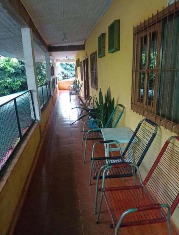 פוארטו איגואסו Hotel Y Residencial Amigos מראה חיצוני תמונה