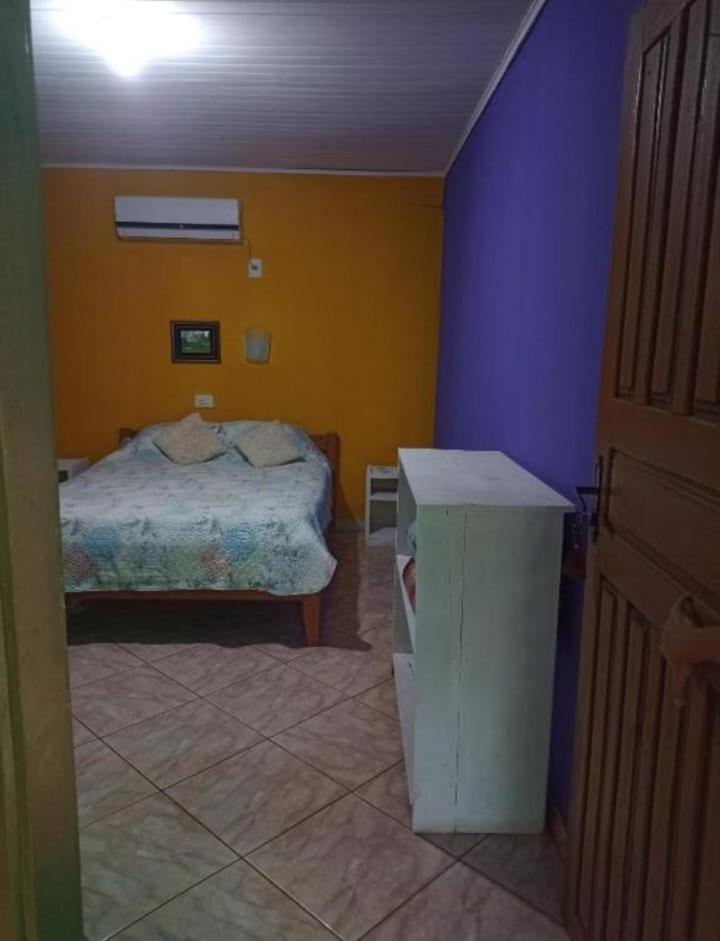 פוארטו איגואסו Hotel Y Residencial Amigos מראה חיצוני תמונה