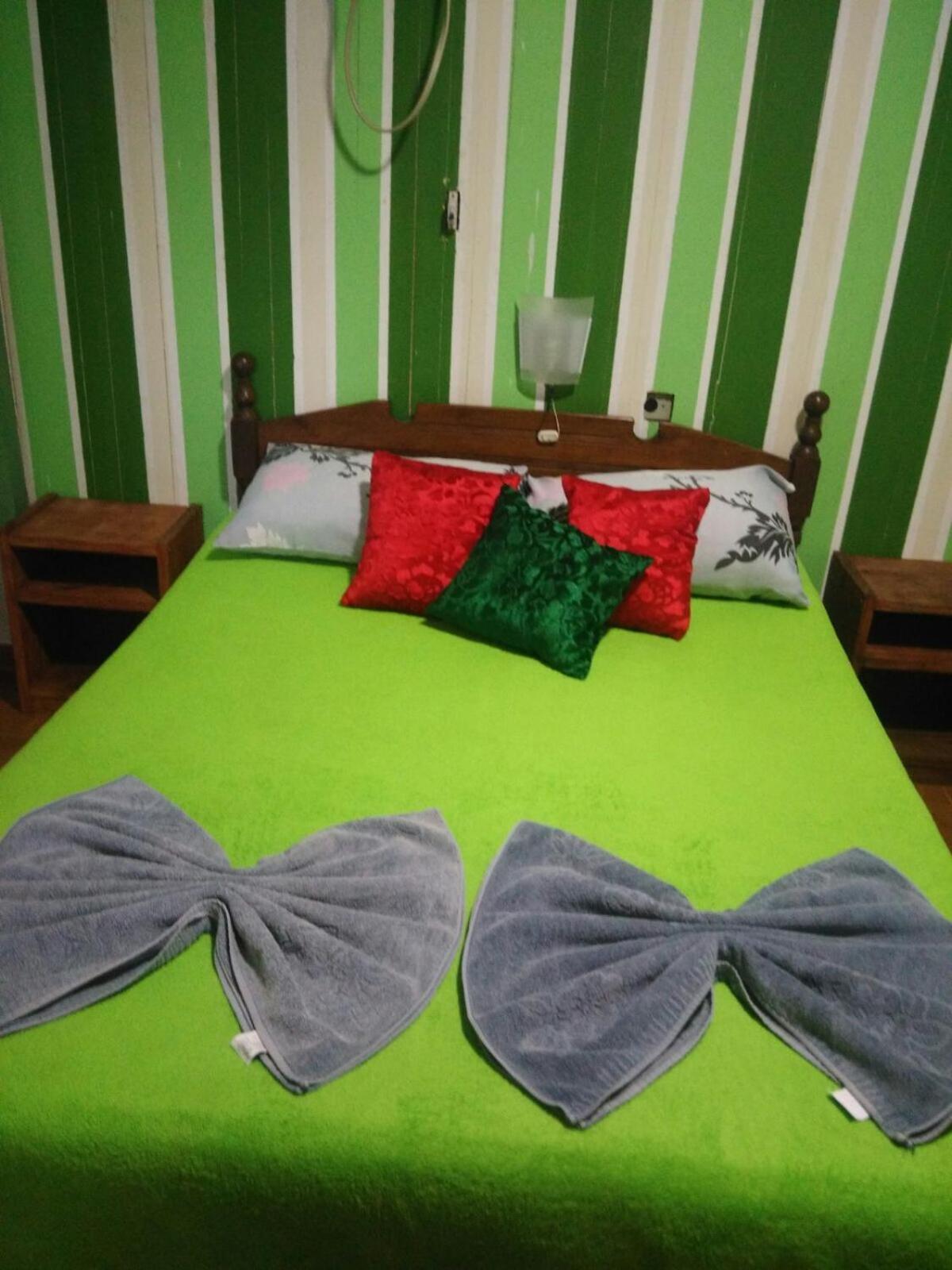 פוארטו איגואסו Hotel Y Residencial Amigos מראה חיצוני תמונה