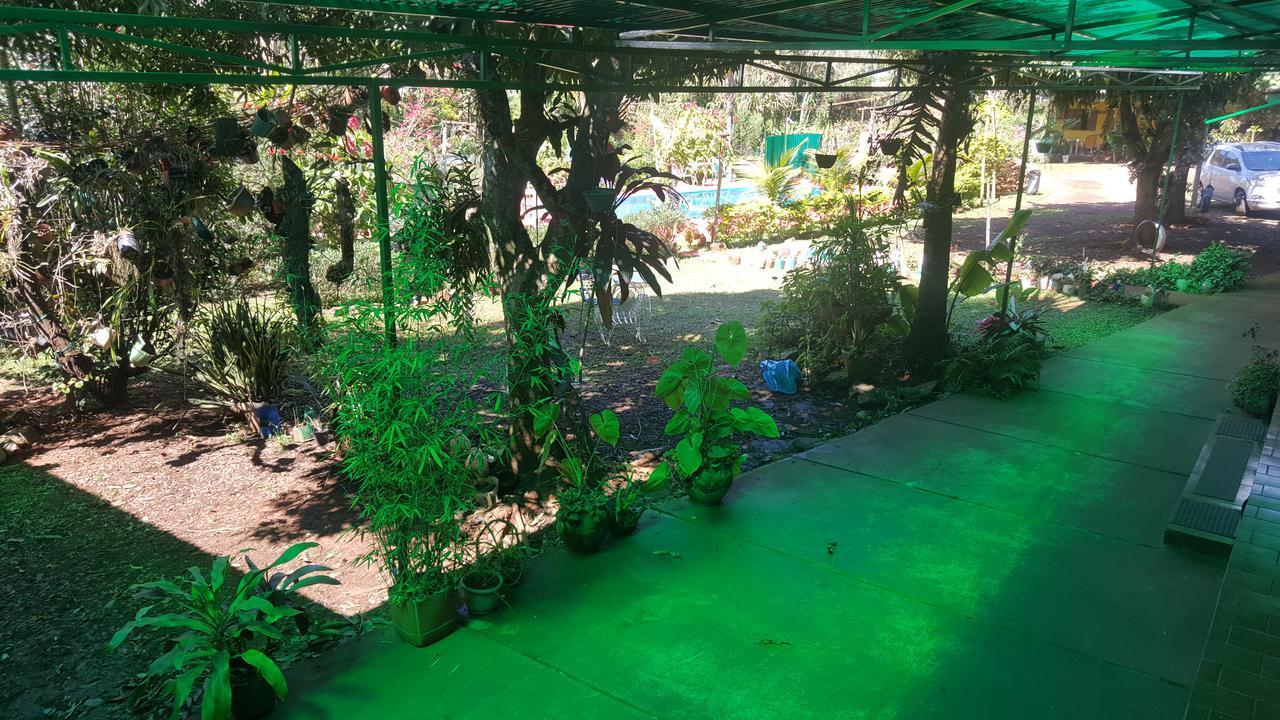 פוארטו איגואסו Hotel Y Residencial Amigos מראה חיצוני תמונה