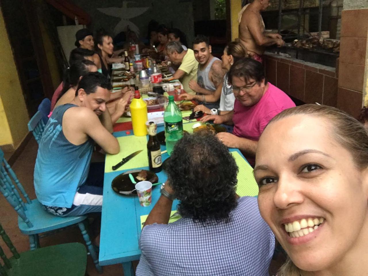 פוארטו איגואסו Hotel Y Residencial Amigos מראה חיצוני תמונה