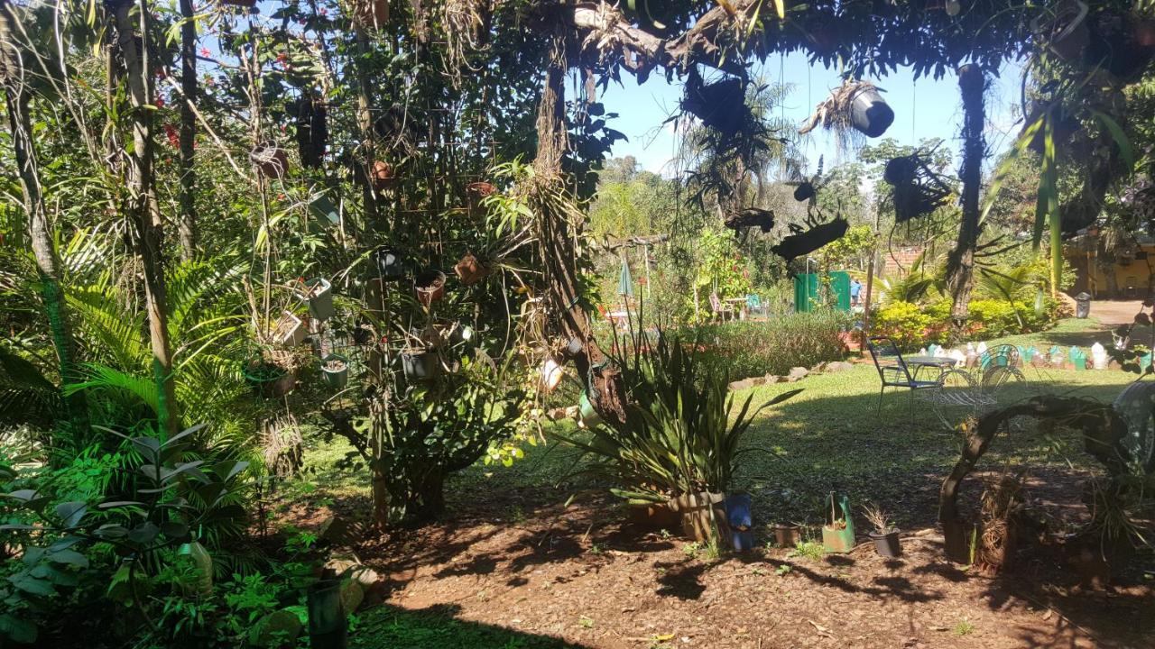 פוארטו איגואסו Hotel Y Residencial Amigos מראה חיצוני תמונה