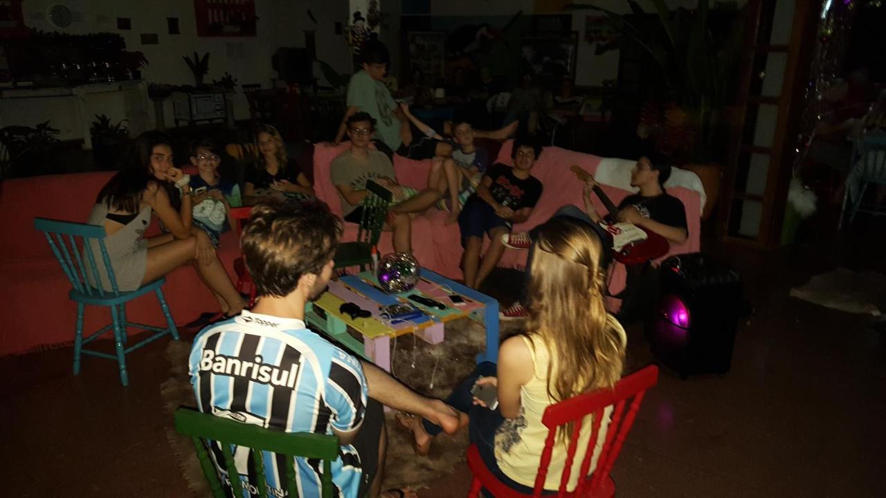 פוארטו איגואסו Hotel Y Residencial Amigos מראה חיצוני תמונה